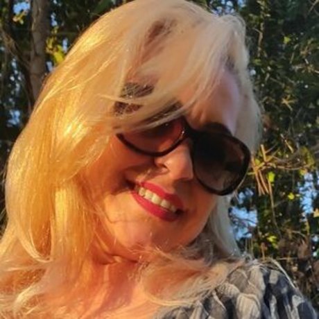 Tati Eckhardt star perfect gallery
