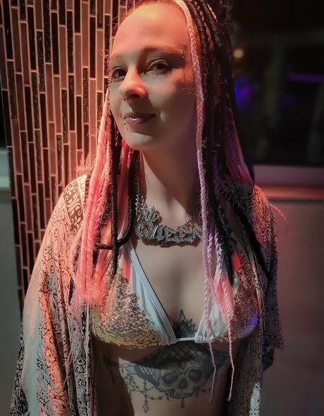 xxkinkxx modelo desnudos galerías