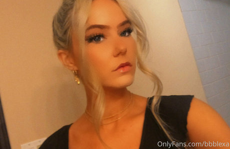 babyblexa hermosa estrella porno archivo