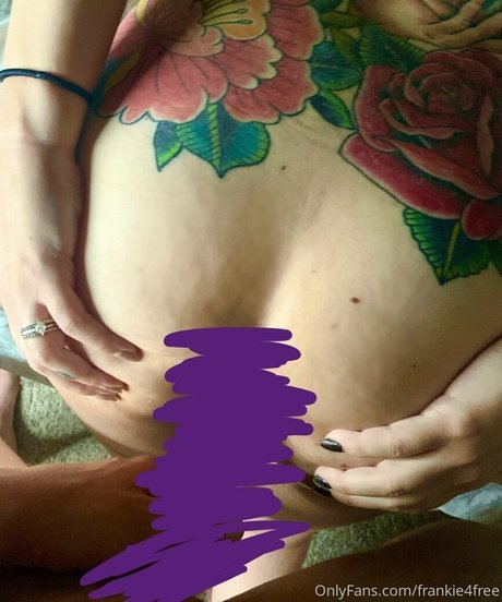 Hermana desnuda onlyfans desnudo erótico imagen