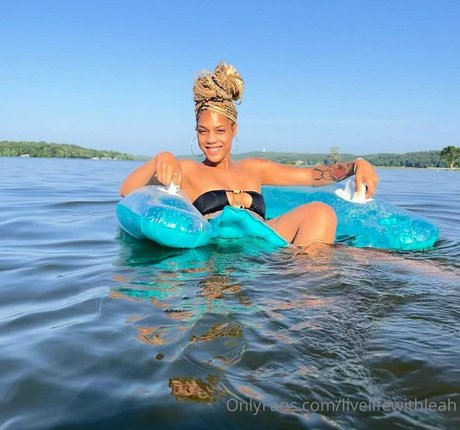 leahsade modelo gratis imágenes