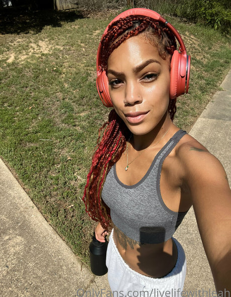 leahsade estrella porno gratis foto