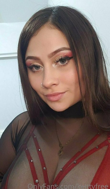 keittyfree hermosa modelo galerías