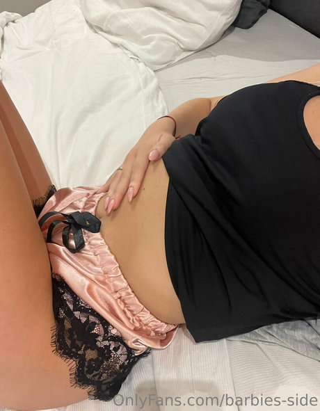 barbies side Miniatura