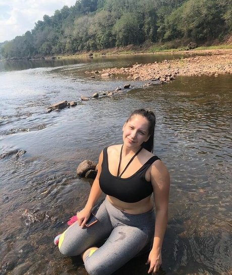 Ludmila Luquez modèle pornographique des photos