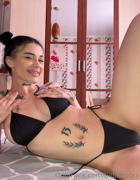 bellahotxx modelo desnuda fotos