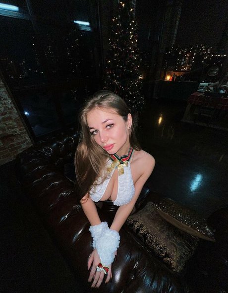 yaadashulya modelo pornografico archivo