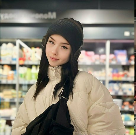 emilage estrella porno caliente archivo