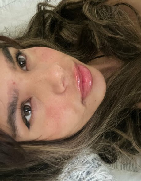 emilyxnina modelo desnudos imagen