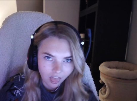 vanessaahlstrom bonita actriz galería