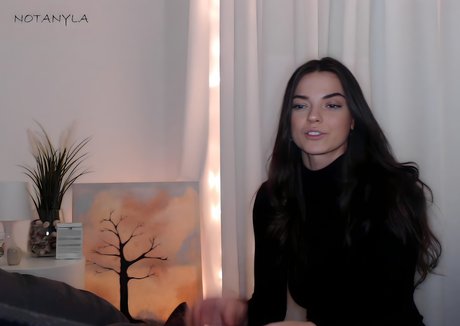 Notanyla perfect model picture