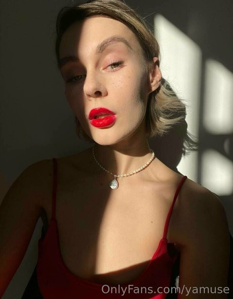 yamuse star du porno belle archive