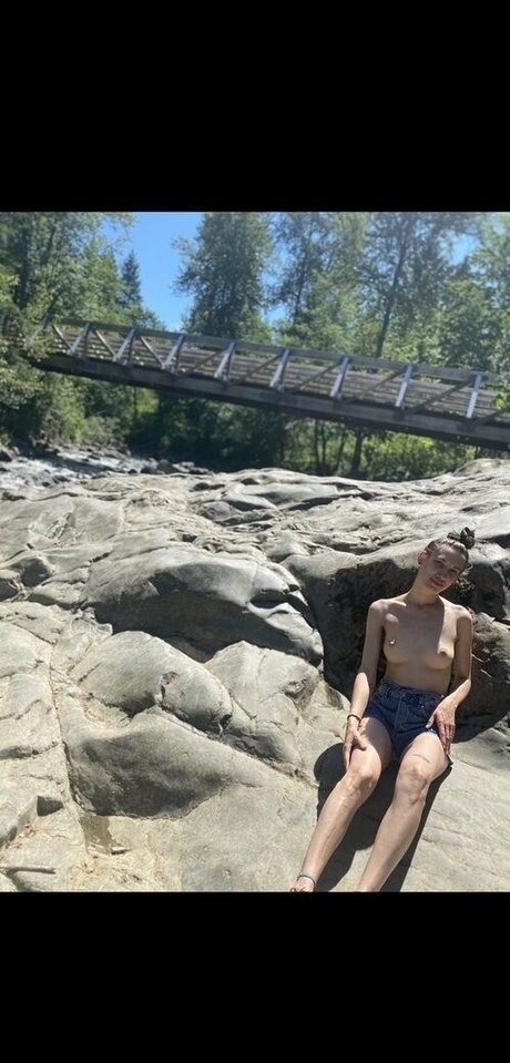 sativa bby estrella xxx imágenes