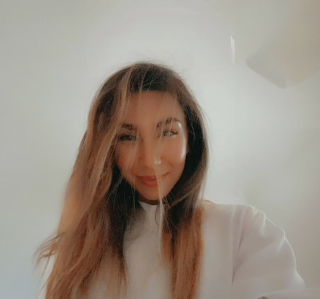 yasmineesob pretty model img