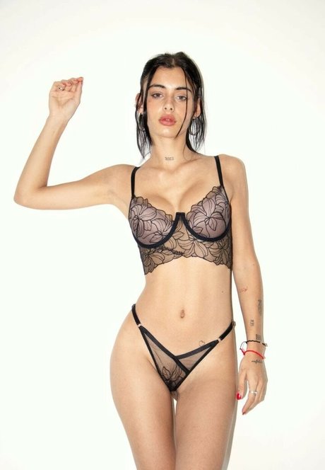 sofifernandez nude model archive