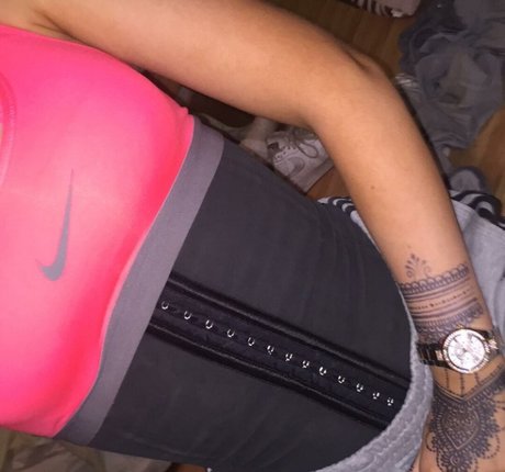 Erin Lally actrice libre img