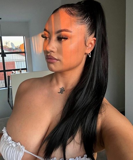 taylaraywhite modelo desnudos archivo