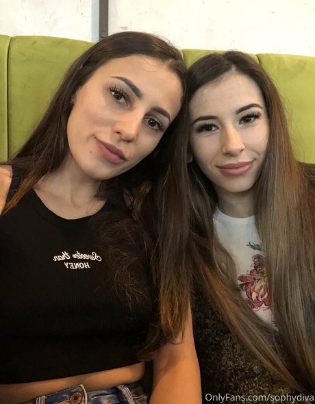 Sophydiva modelo de alta calidad archivo