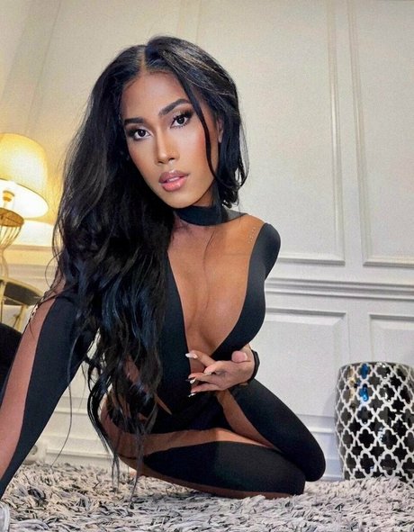 kira asia ts estrella xxx fotos