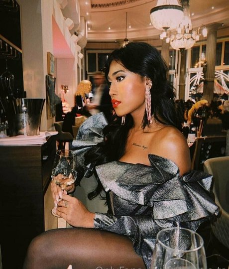 kira asia ts arte estrella porno imagen