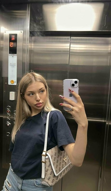 m i l aa free pornstar pictures