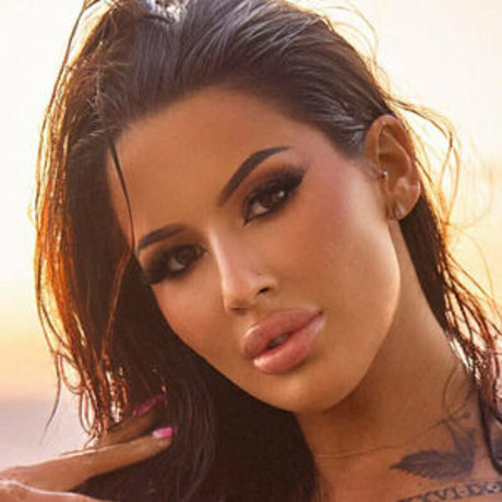 Eva Lovia estrella adulta imagen