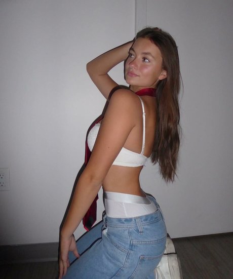 Elyssa Williams mannequin photo