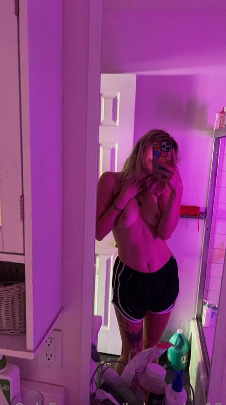 kelseyalex13 pornstar exclusive pic