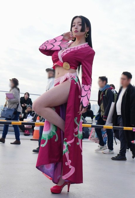 _xxkhyn modèles nus images