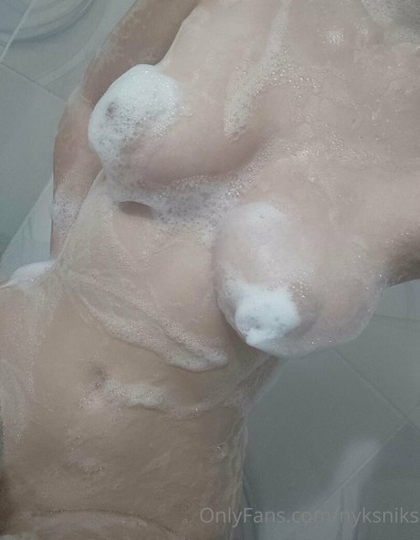 Nyks Niks pornographic star archive