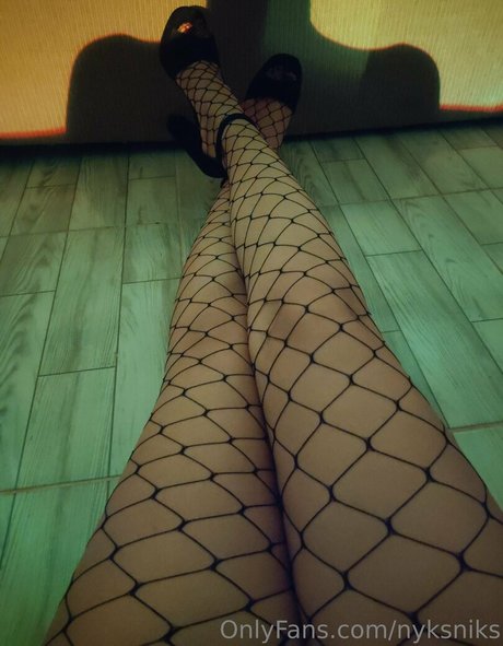 Nyks Niks pornstar erotic archive