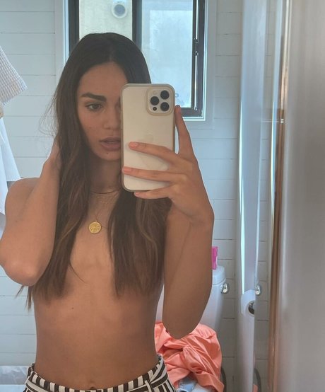 Narine Kagramanyan desnudos de estrellas galería