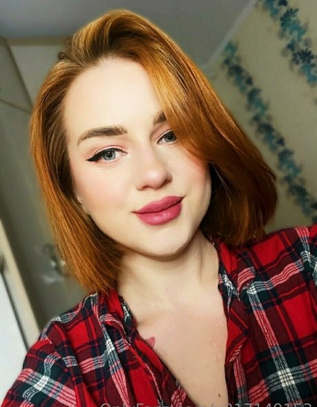 sarah holland modelo desnudos galerías