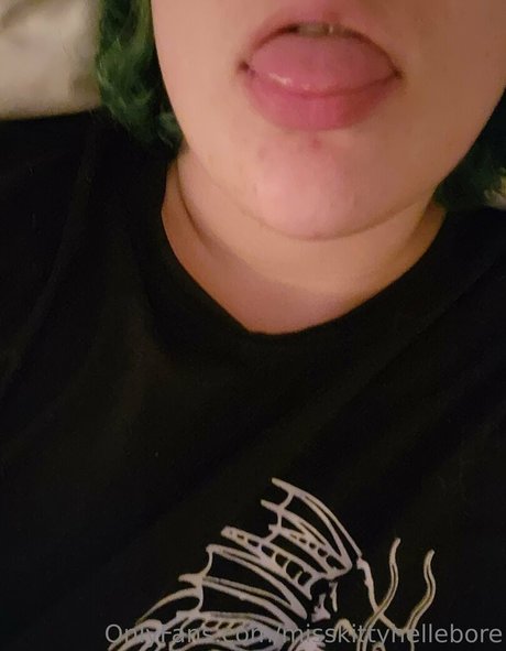 misskittyhellebore desnudos estrella fotos