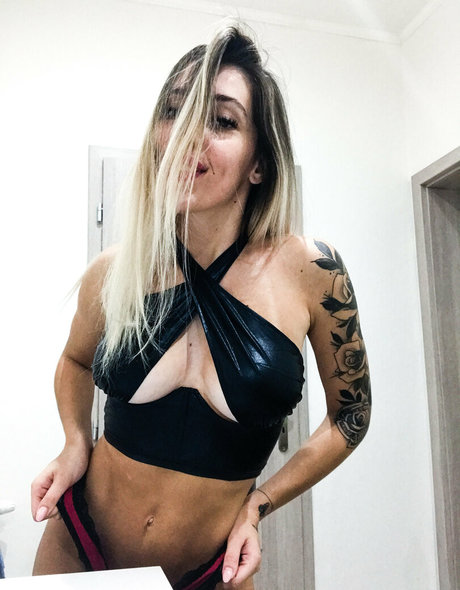 fitnessblondiefree desnudos de modelos recopilación