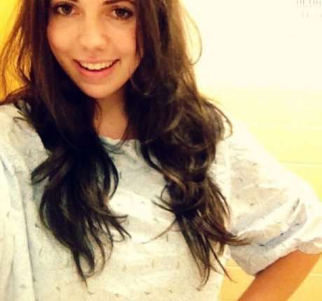 Emily Helen Barry haut modèle images