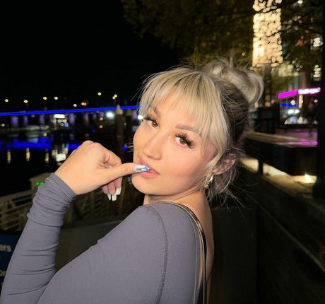 Ashley Boedeker étoile érotique collection