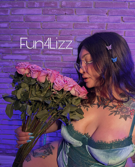 fun4lizz model exclusive image