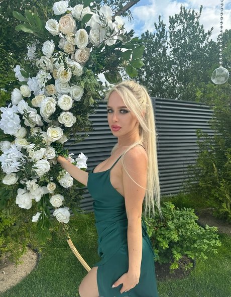 chloe lust estrella hermosa galerías