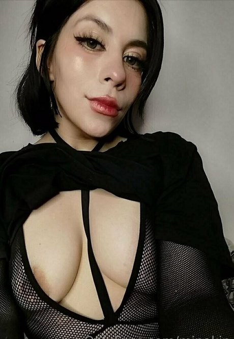 minakin actriz de arte imagen