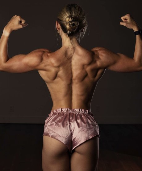 Josie Medema sex model photo