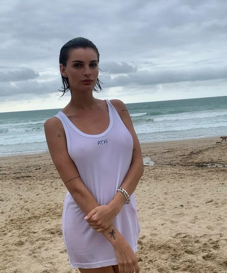 Clara Beneytout actriz porno fotos