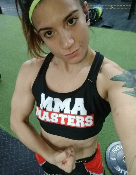ailu perez ufc modelo desnuda galería