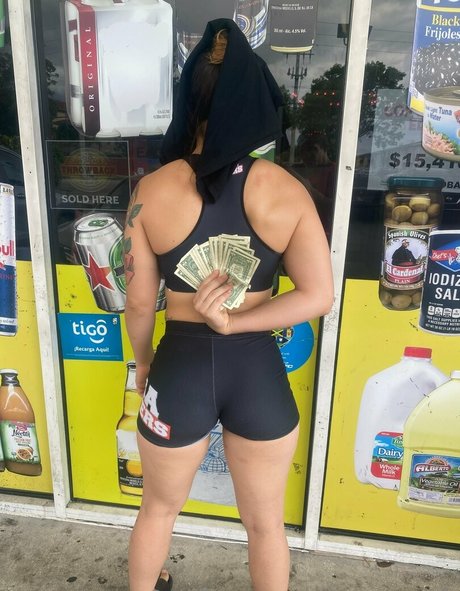 ailu perez ufc star exclusive des photos