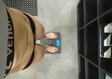 ailu perez ufc modelo libre archivo