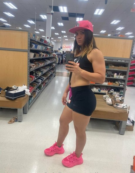 ailu perez ufc nus étoiles image