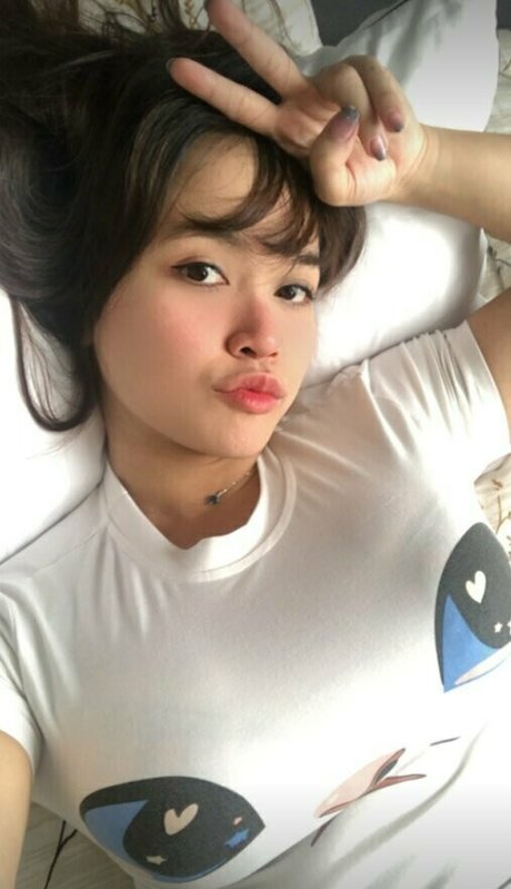 asian eyes v modelo atractivo galerías