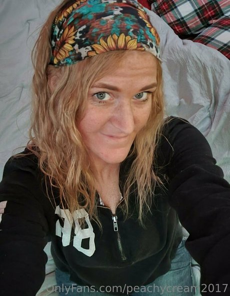 peachycream2017 modèle parfait galeries