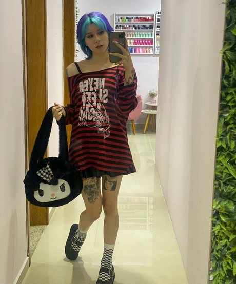 Luh Setra pornstar photo