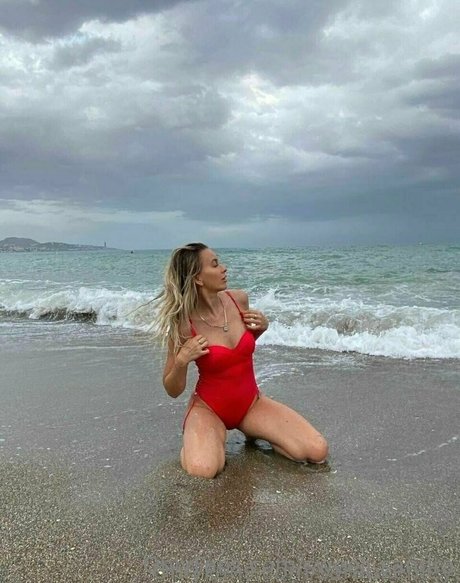 sweet sandra modelo caliente imagen